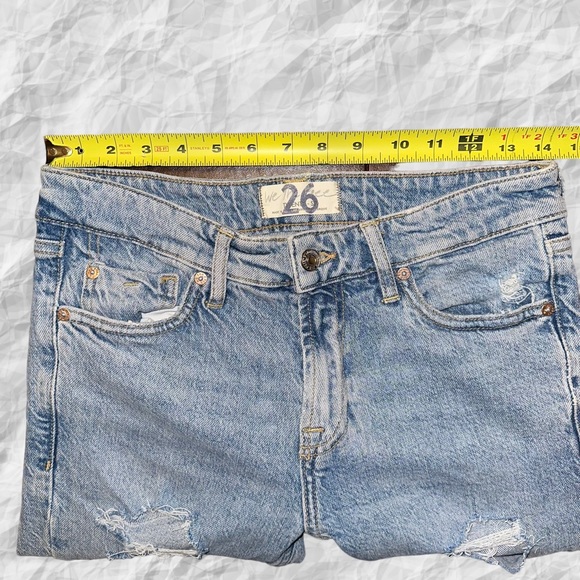We The Free/Free People Distressed Fray Hem Stretch Size 26(28X30) Mid rise - Picture 5 of 9